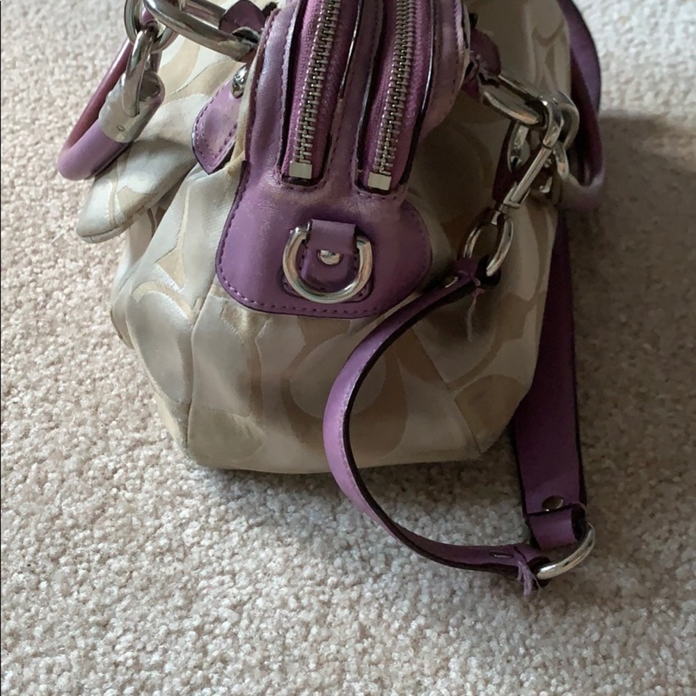 Authentic Coach purse - Picture 3 of 10